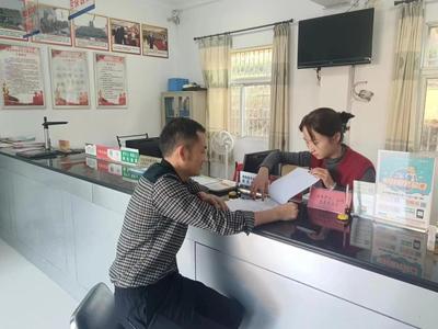 青陽縣新河鎮(zhèn) 深化“幫辦代辦”服務(wù)，證照辦理更貼心